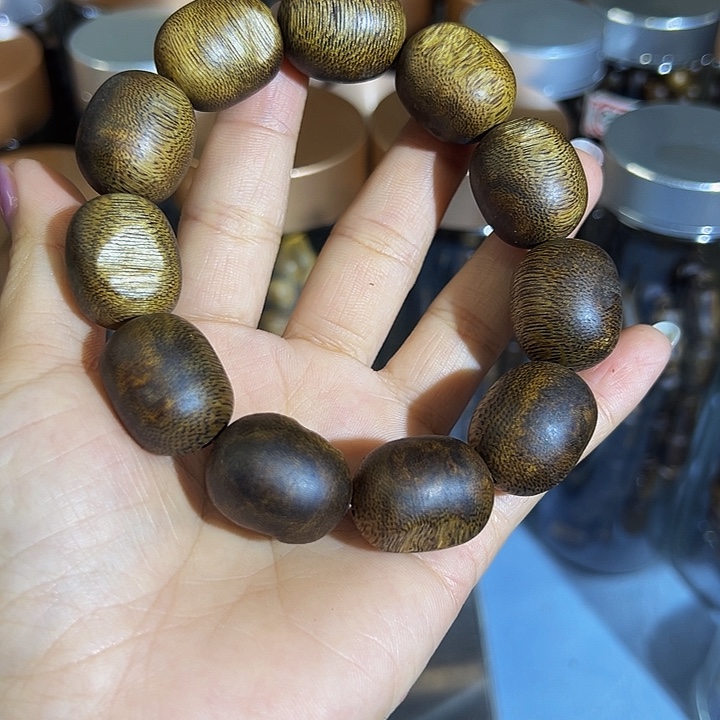 沉香沉香碎屑新****司九九沉留疤单圈绿棋1.724