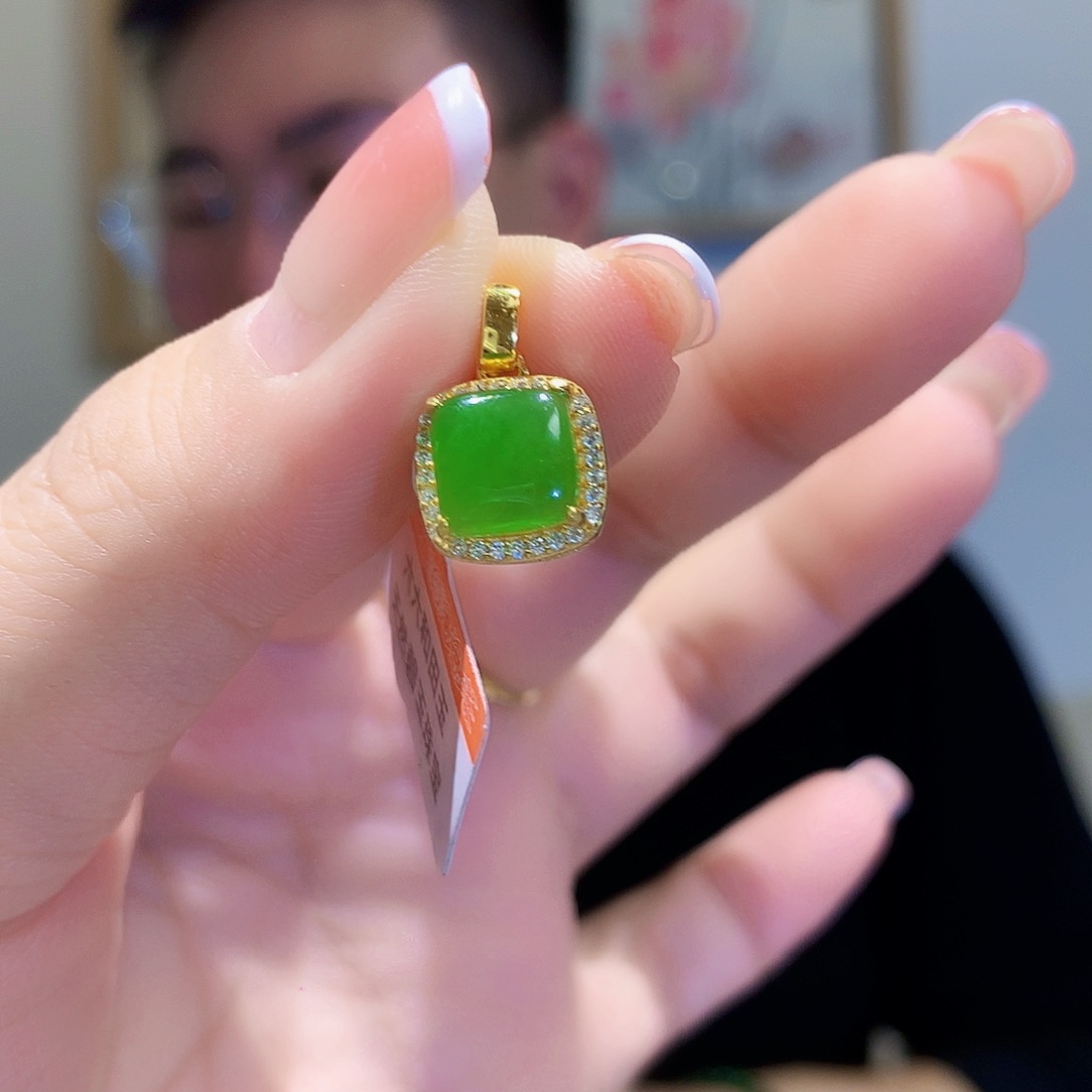 和田玉（碧玉）颈饰银S925镀金镶嵌闭****鱼