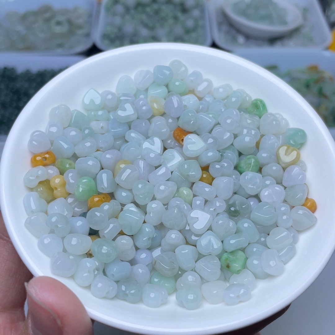 翡翠散珠卡7通孔爱心50个