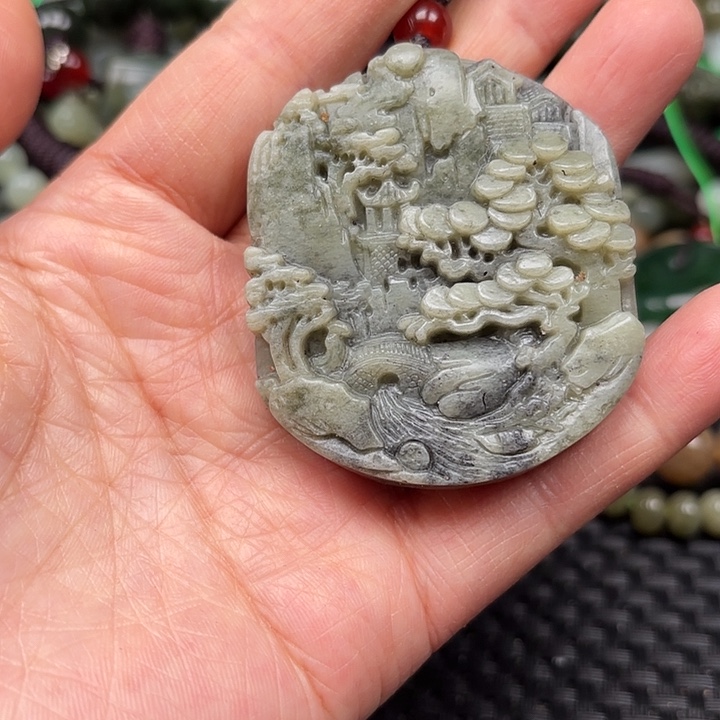 和田玉颈饰未镶嵌