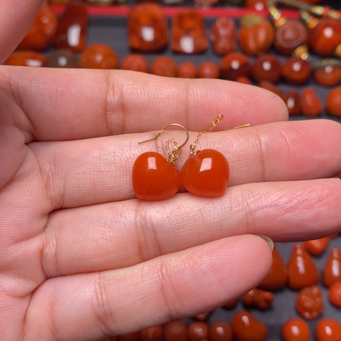 福***威南红玛瑙耳坠18K金镶嵌