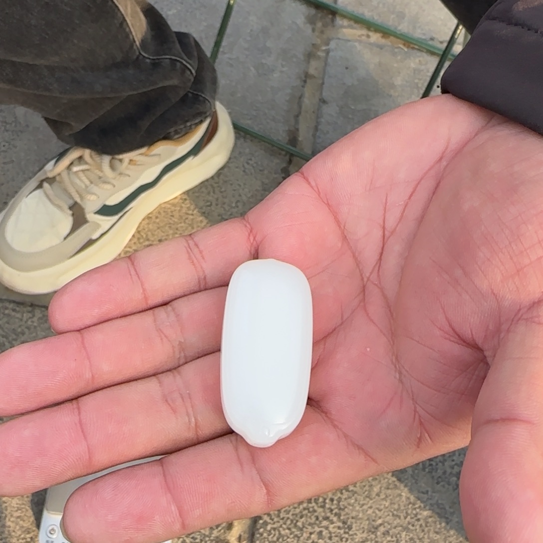 秒***睡和田玉未镶嵌颈饰新疆高货