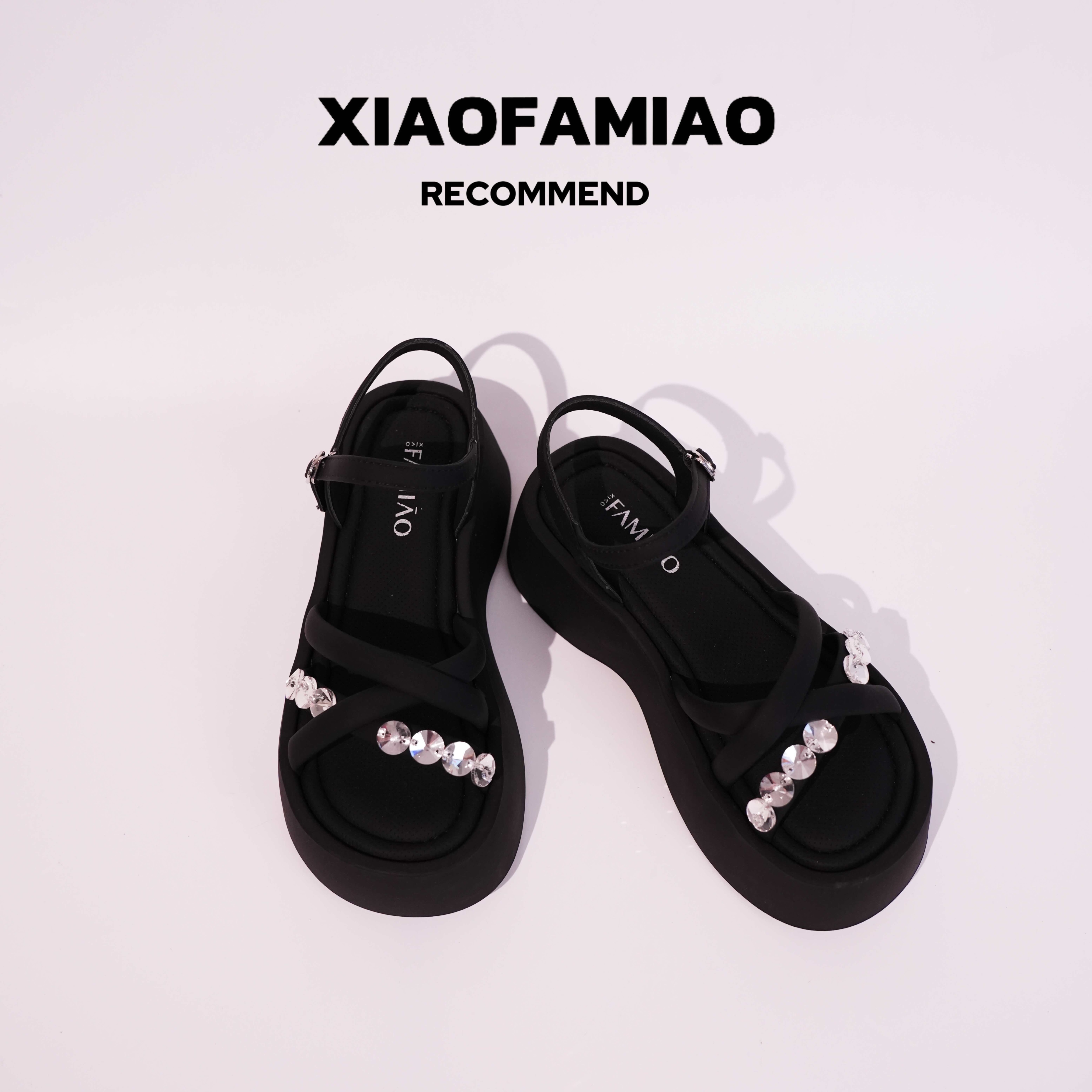 小发喵夏季时尚休闲水钻厚底露趾凉鞋外穿