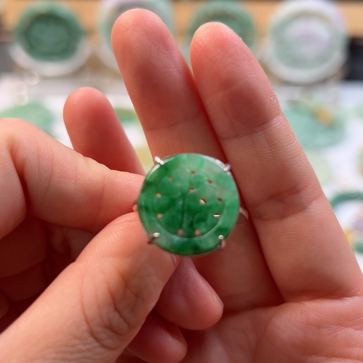 翡翠戒指银S925镶嵌戒指