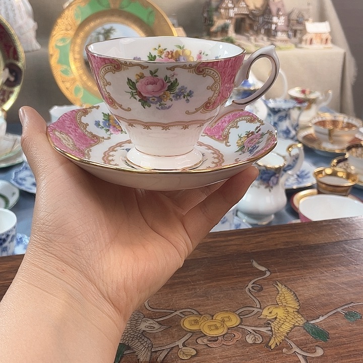 中古时期杯碟咖啡杯