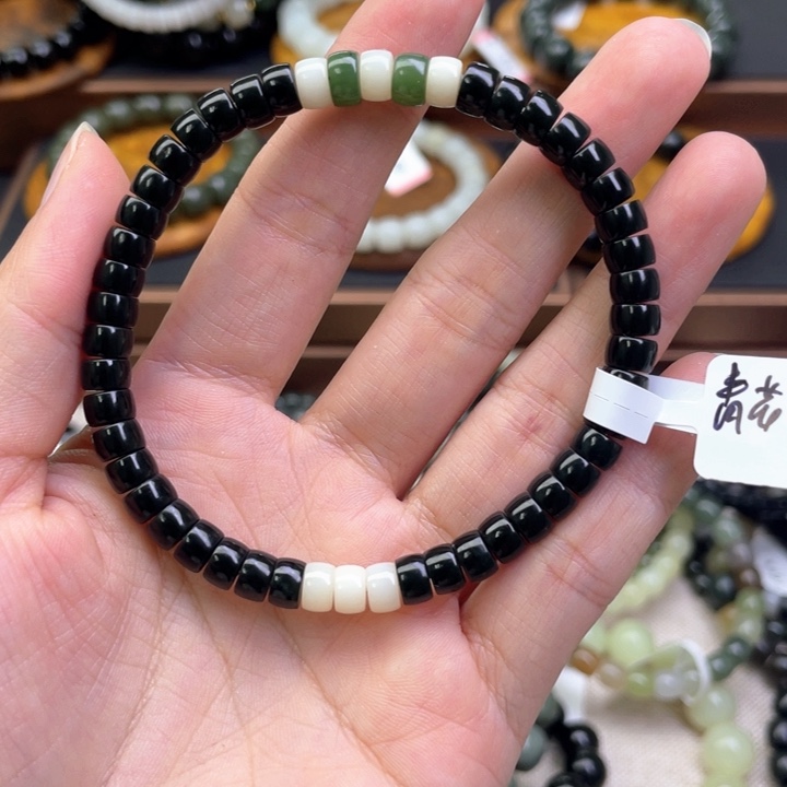 未镶嵌手链和田玉