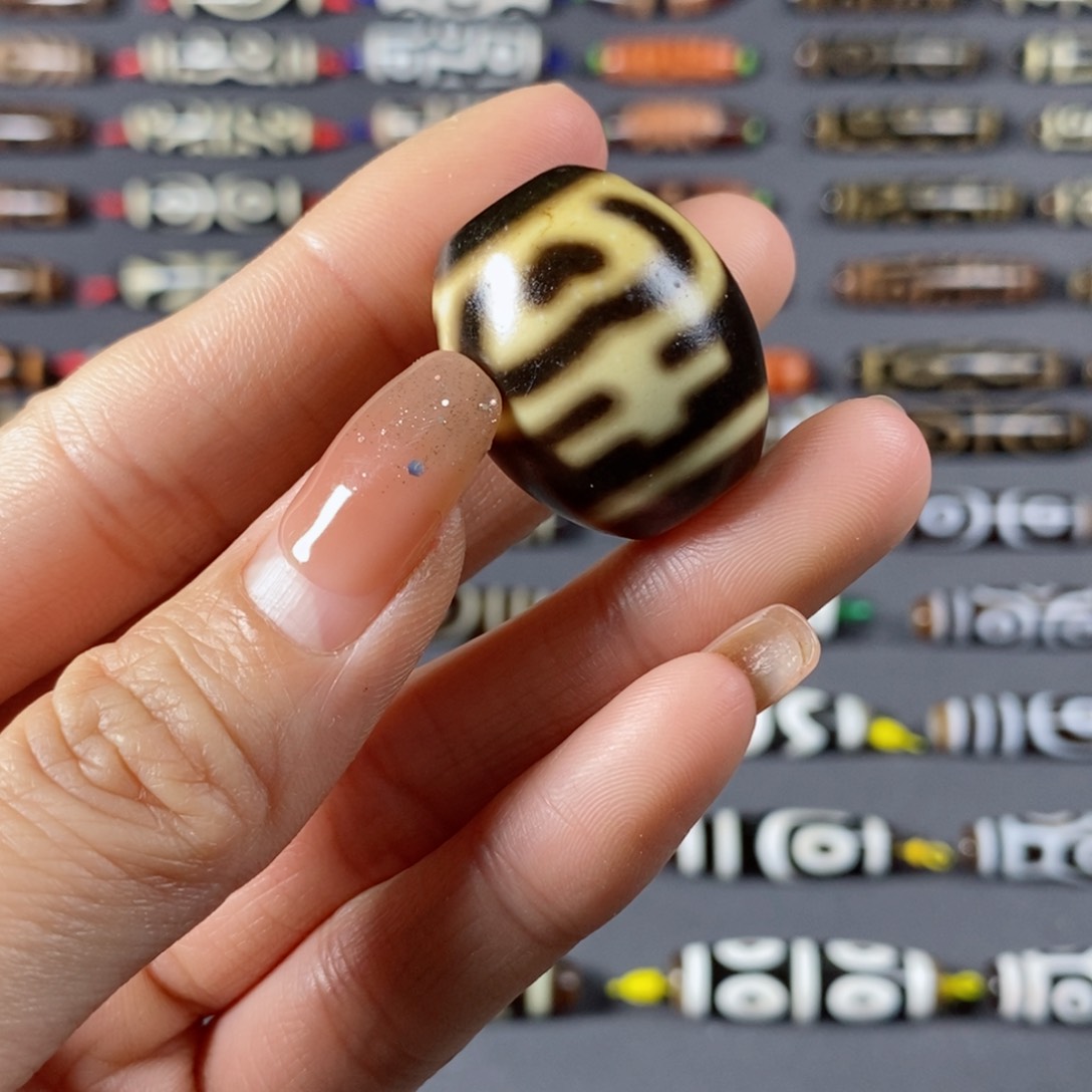 玛瑙/玉髓颈饰未镶嵌赵*东