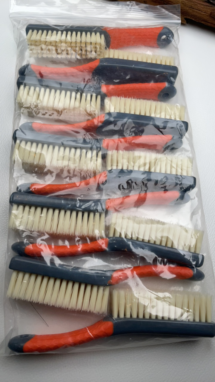 文玩特硬纳米刷，专业打底刷，小尺寸方便携带，不支持试用，不退换