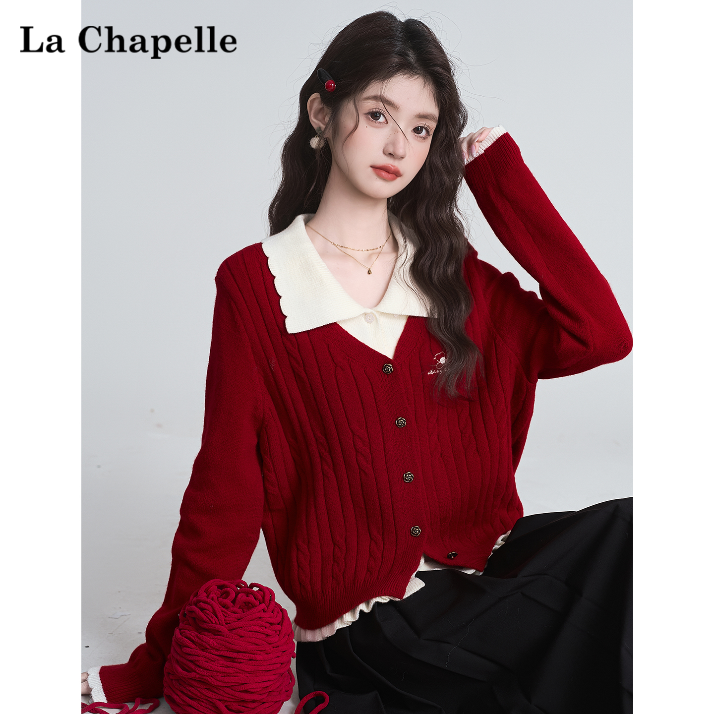 拉夏贝尔圣诞红色假两件毛衣外套女新款刺绣新年保暖针织开衫上衣