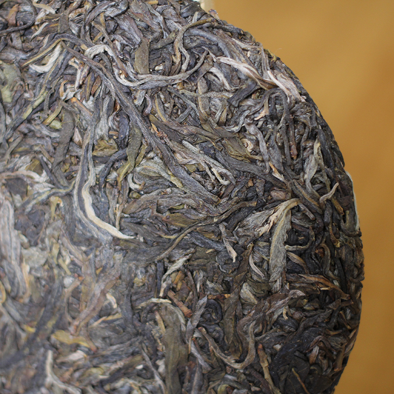 2022年昔归忙麓山100g混采生茶饼 普洱春茶 包邮