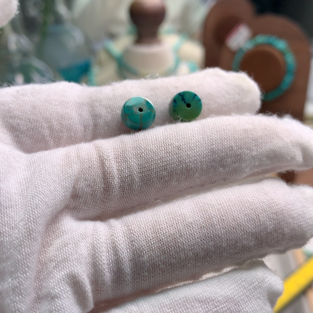 绿松石未镶嵌饰品