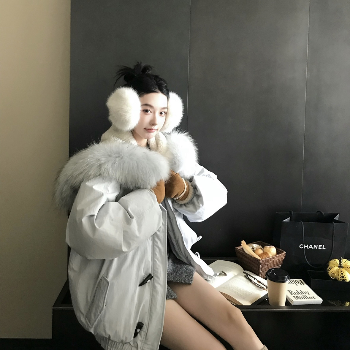 区区欧阳【爆款女明星“小暖炉”升级3.0 貉子毛领90白鸭绒羽绒服