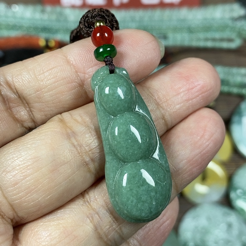 【闪购商品】翡翠颈饰未镶嵌玉吊坠翡翠玉福豆