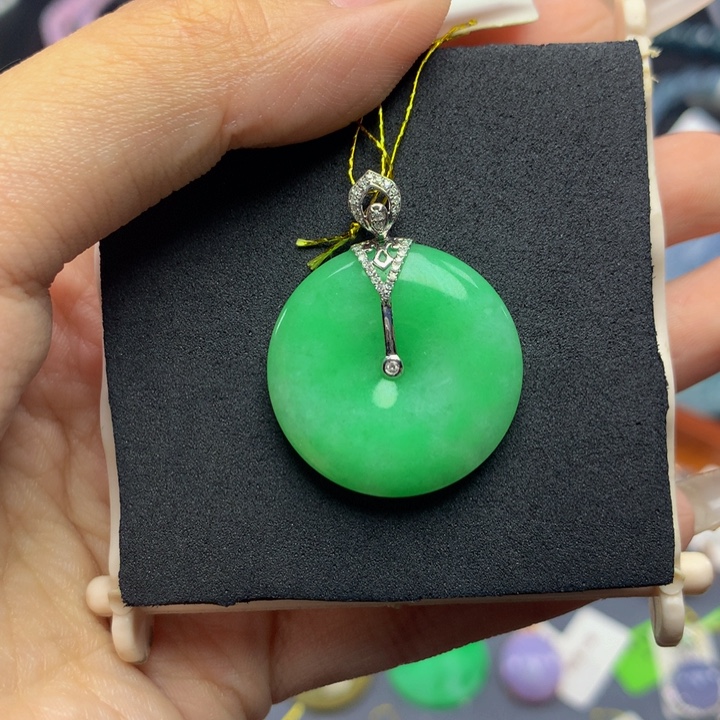 翡翠手链18K金镶嵌翡翠