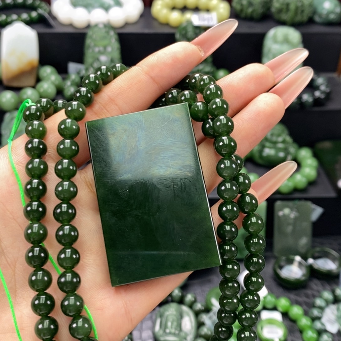 和田玉未镶嵌珠宝奇石