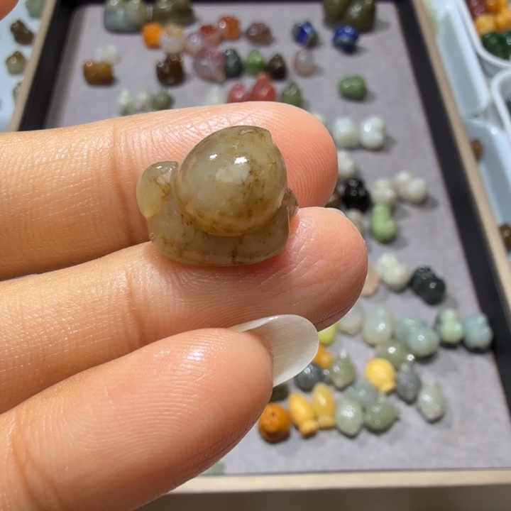 和田玉未镶嵌珠宝奇石