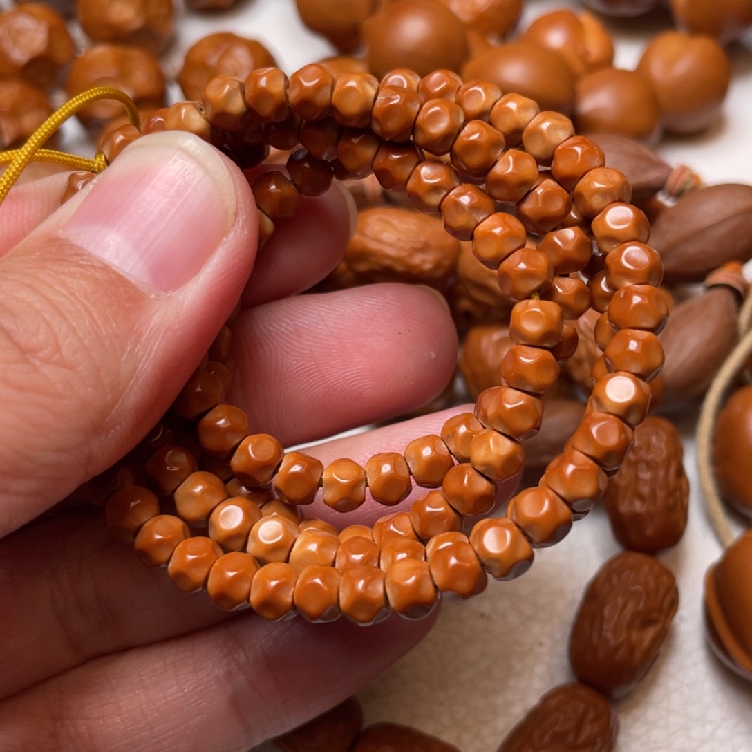 小***某橄榄核手串/手链橄榄核