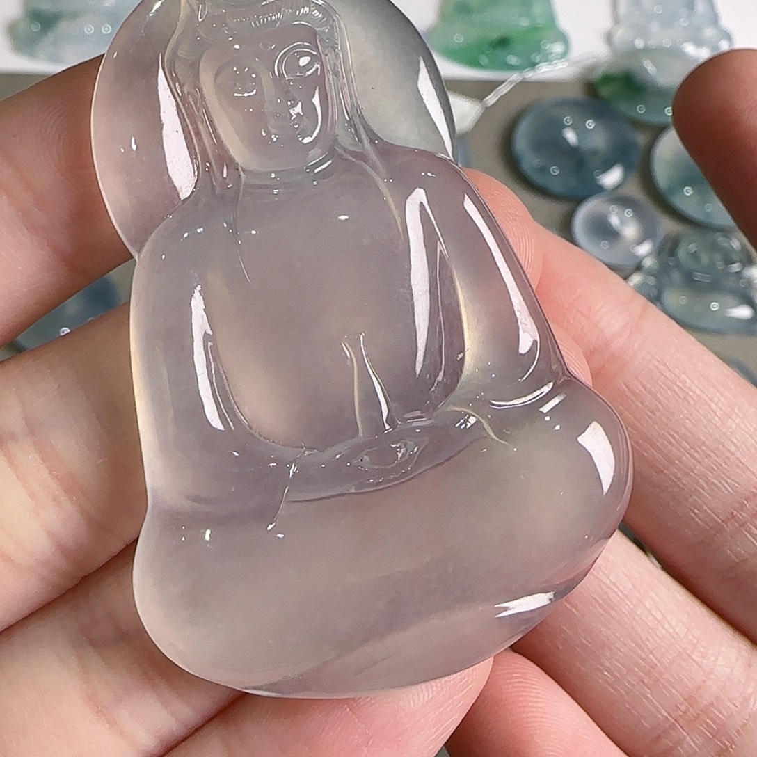 翡翠未镶嵌颈饰  
