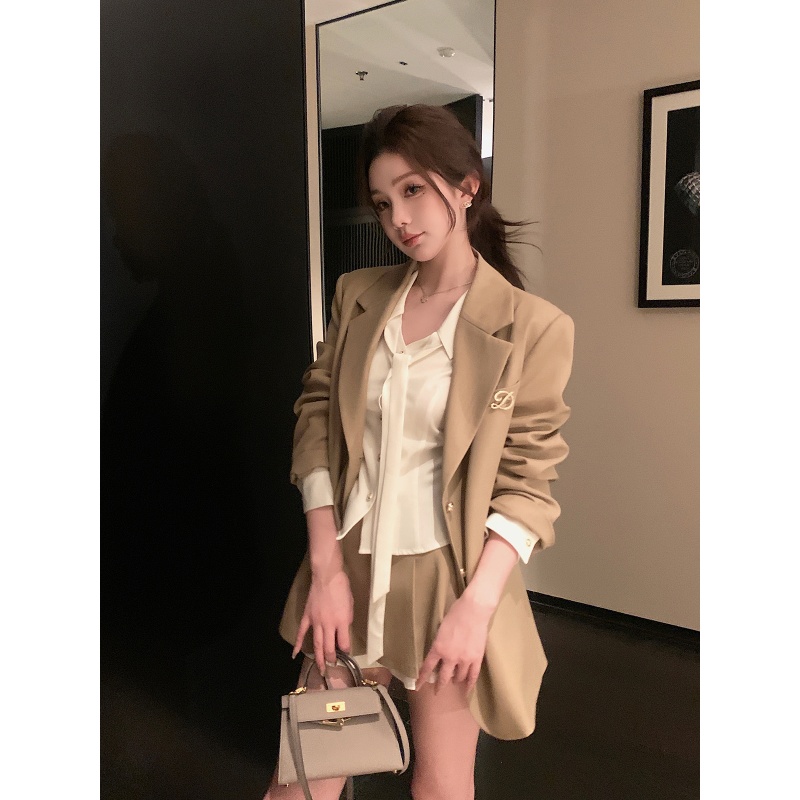 气质轻熟风西装半裙衬衫套装女秋季新款绝美修身显瘦外套-3520