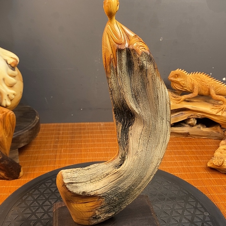 柏木（崖柏）无相佛