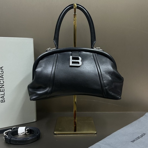 95新/巴黎世家/市场价28000/包包/250311RN0027