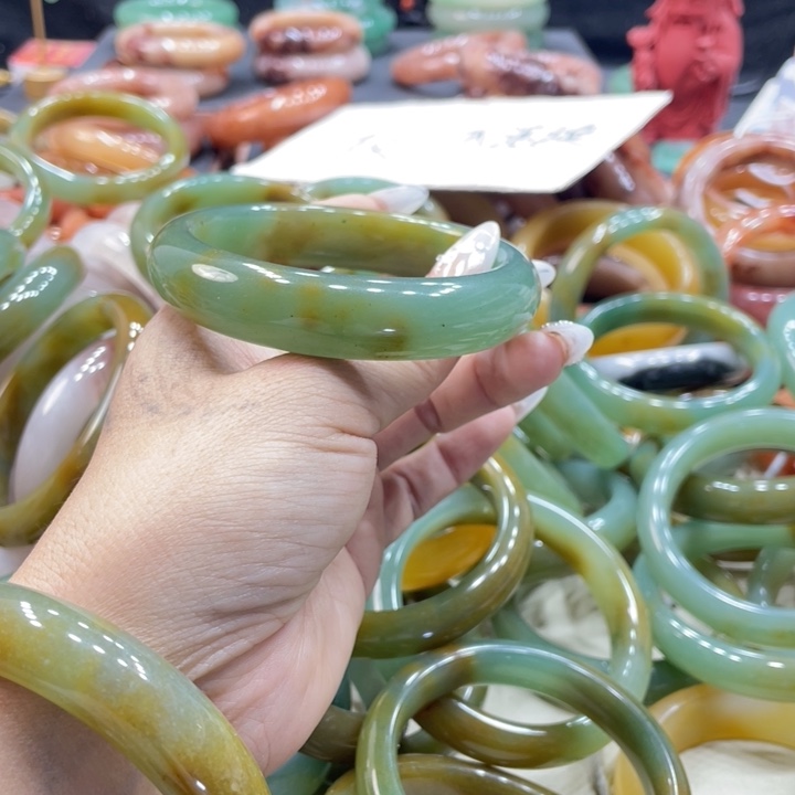 薄***心石英质玉钛钢珠宝奇石