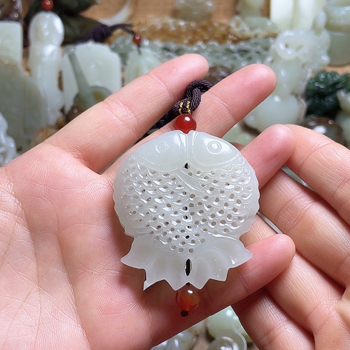 和田玉颈饰未镶嵌