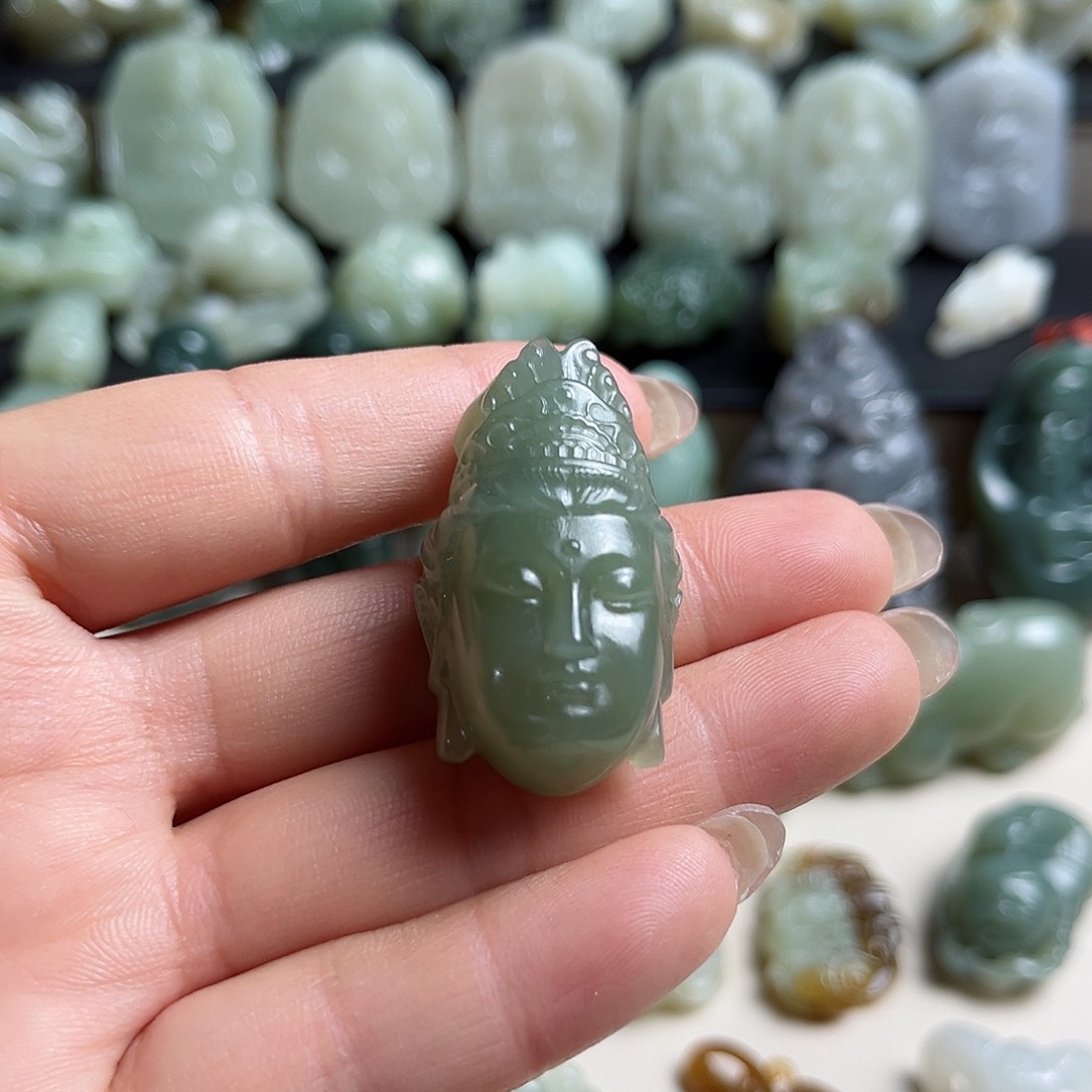 未镶嵌和田玉挂件