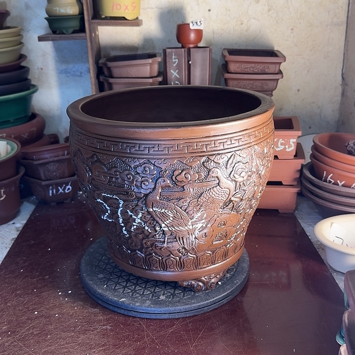 紫砂花盆，手工制作