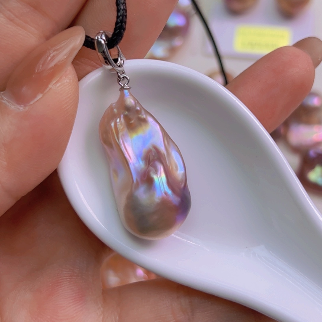 淡水珍珠未镶嵌吊坠(赠链)