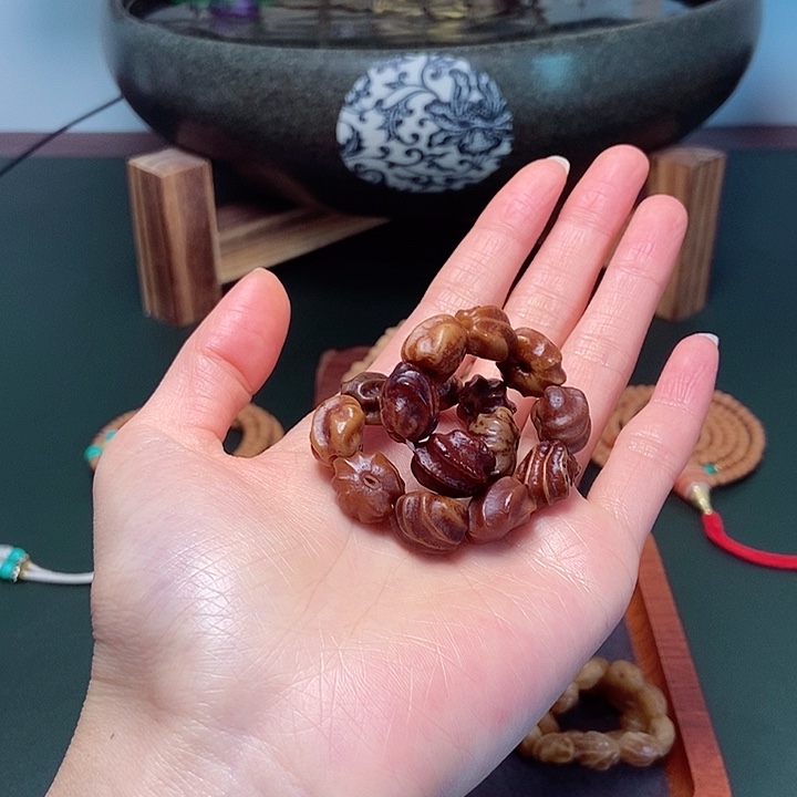 柏香籽/百香籽吊坠67.7