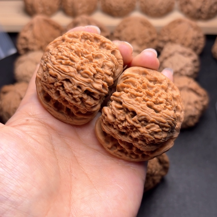 俩***臭把件文玩核桃46南疆