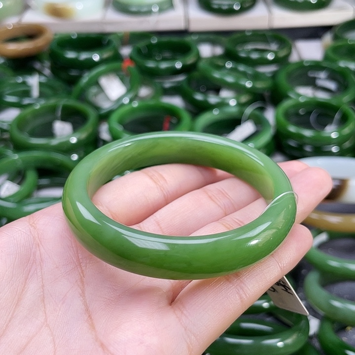 和田玉（碧玉）手镯未镶嵌
