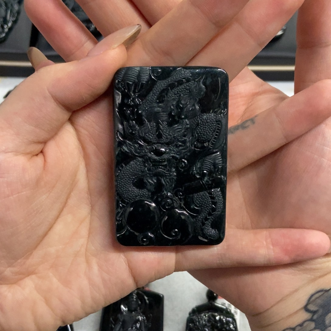 f***e翡翠未镶嵌颈饰翡翠