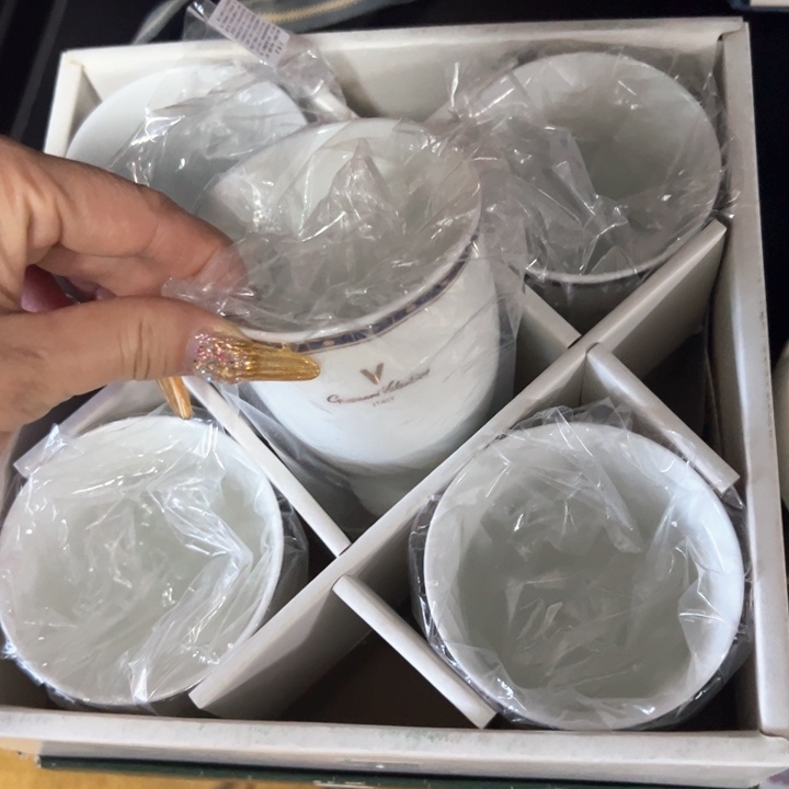 盖碗瓷器直播放漏中