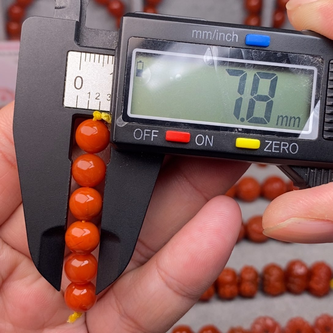 南红玛瑙配饰未镶嵌微瑕