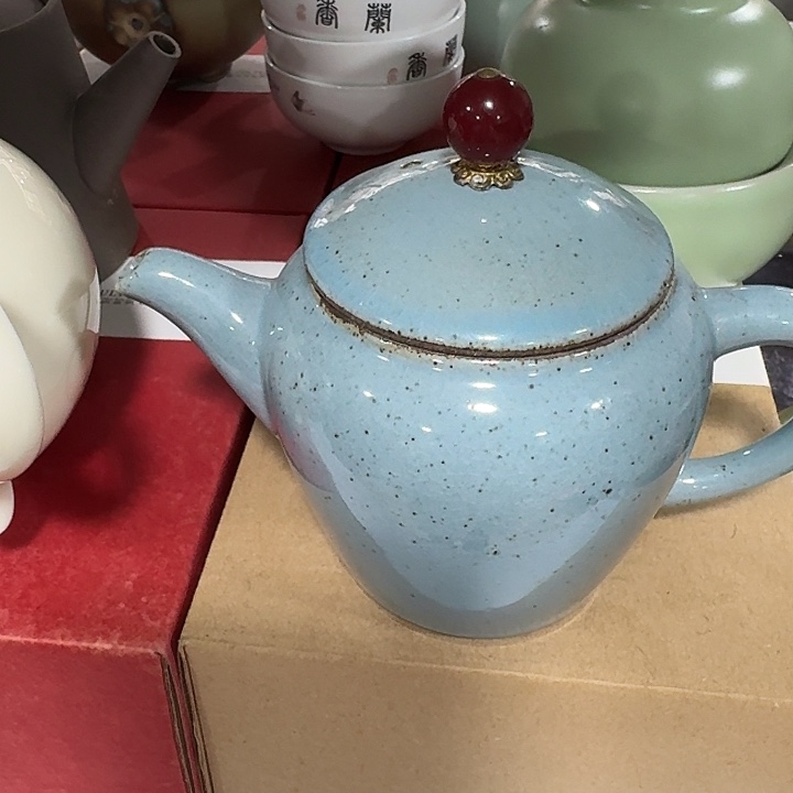 主人杯一个，瓷。。主人您好