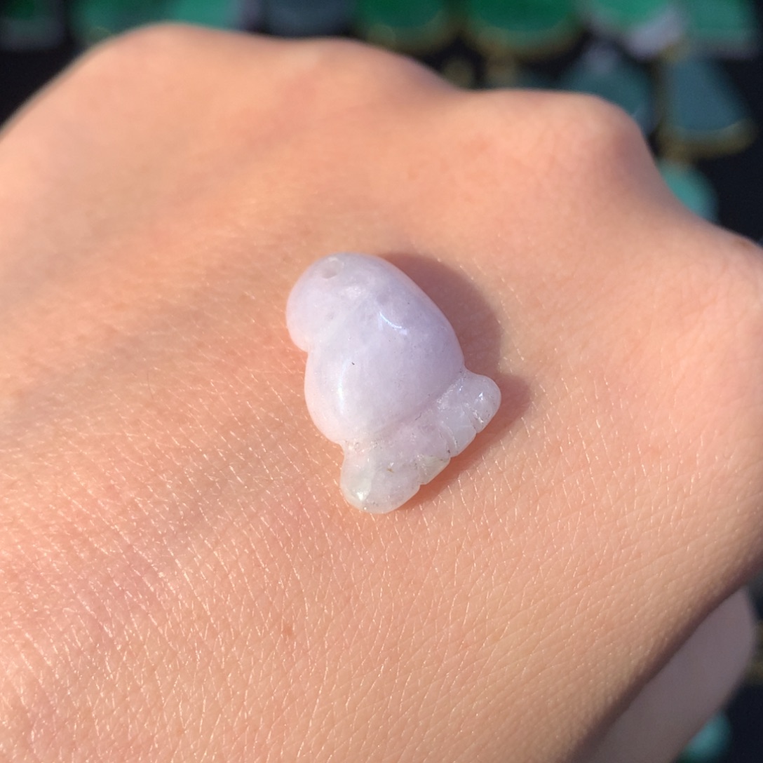 翡翠未镶嵌颈饰香港脚