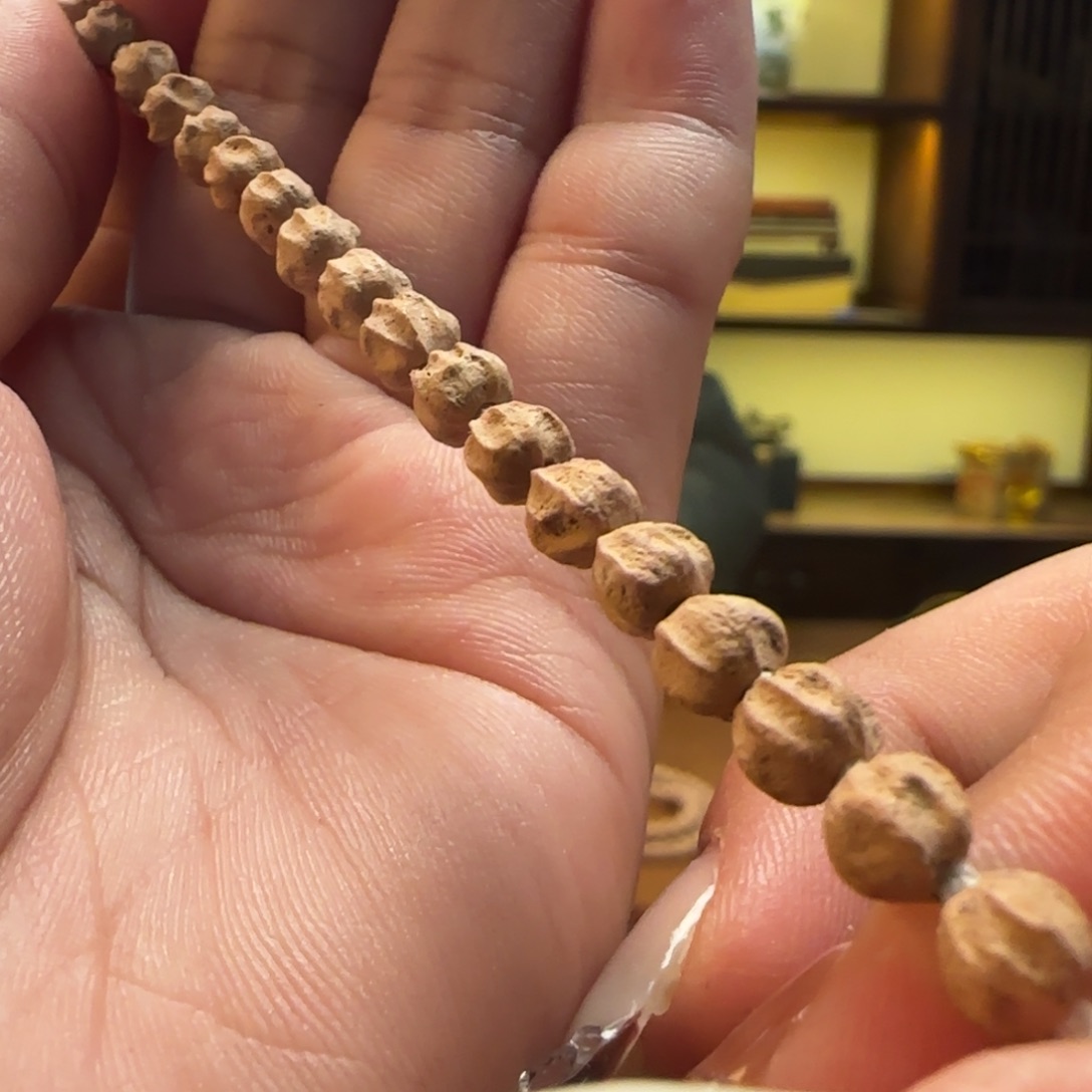 手串柏香籽/百香籽刀锋莲花6左右