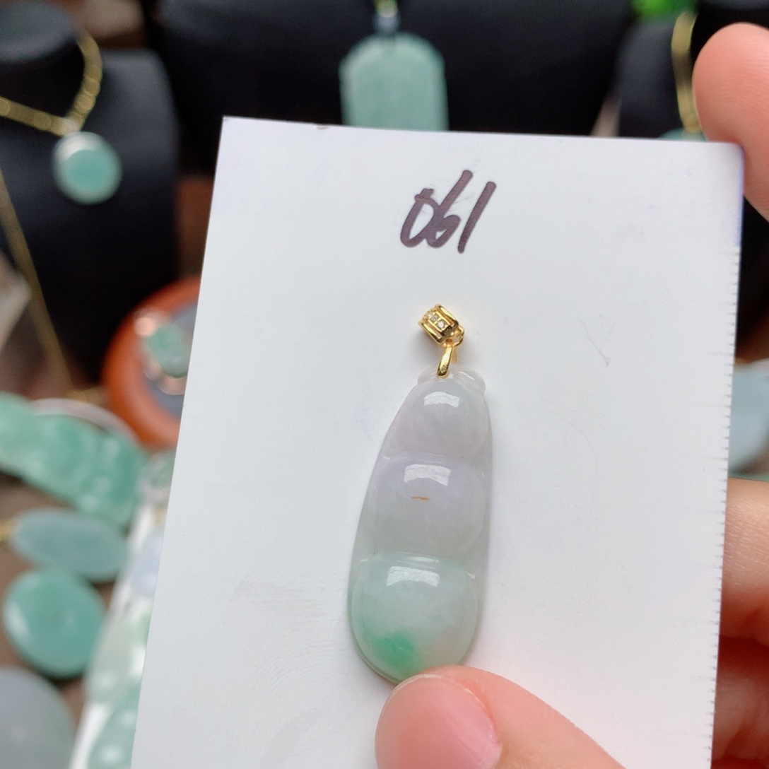 翡翠颈饰银S925镀金镶嵌吊坠