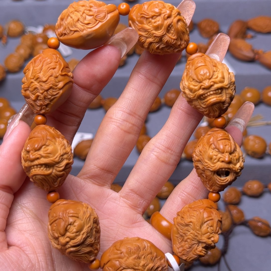 橄榄核吊坠2.0钟馗头