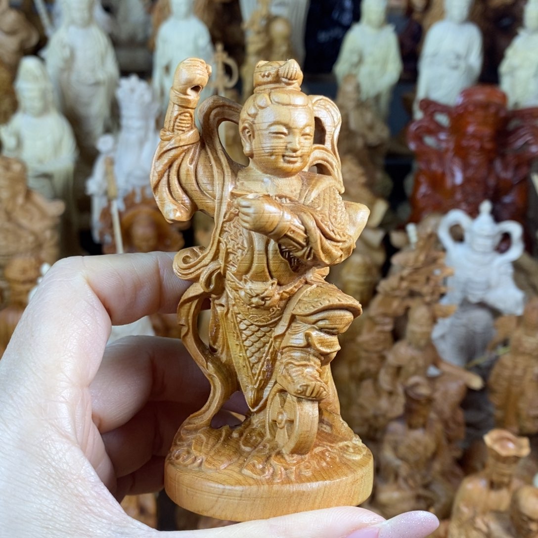 闭***中木哪吒三太子崖柏10高