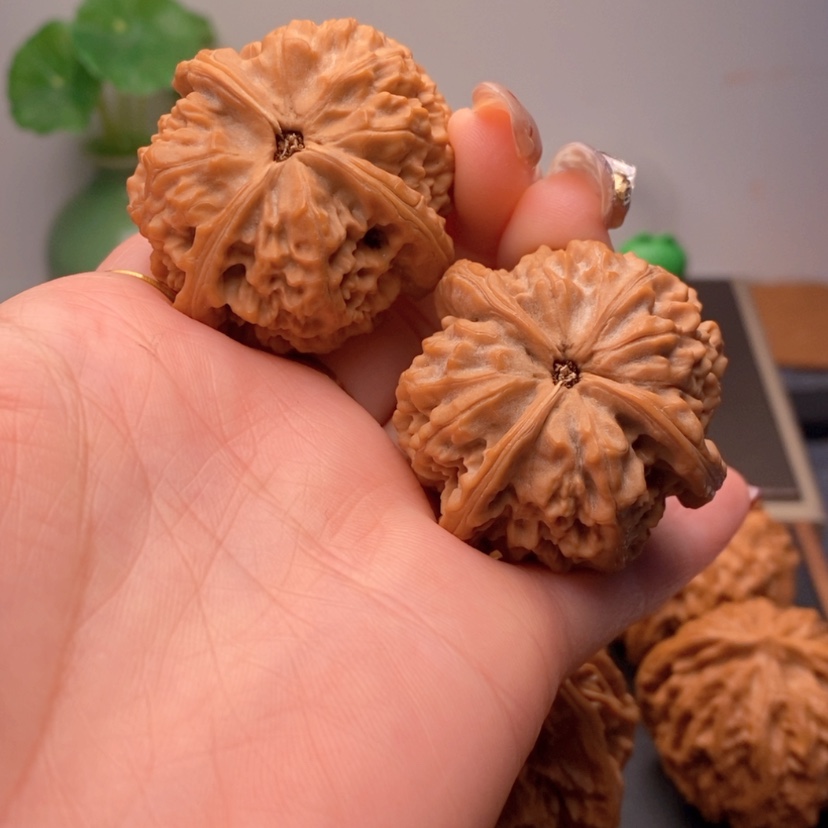 【闪购商品】文玩核桃吊坠玉玺丁字42