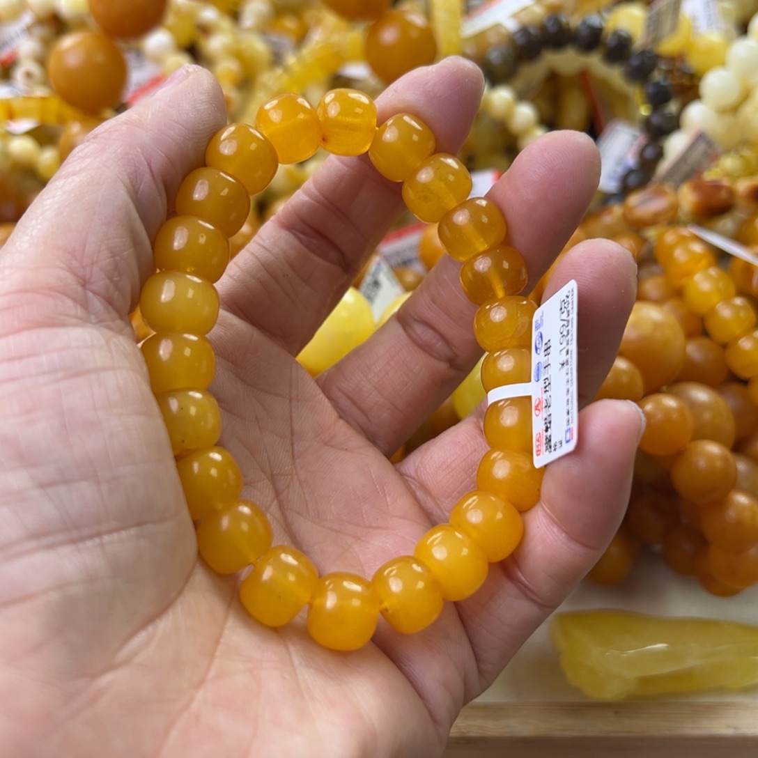 琥珀珠宝奇石未镶嵌