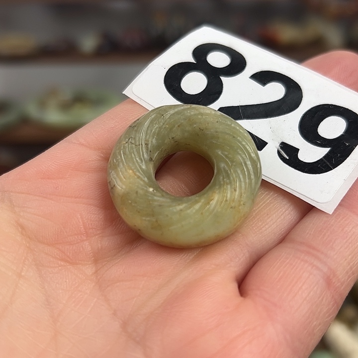 和田玉（糖玉）颈饰未镶嵌