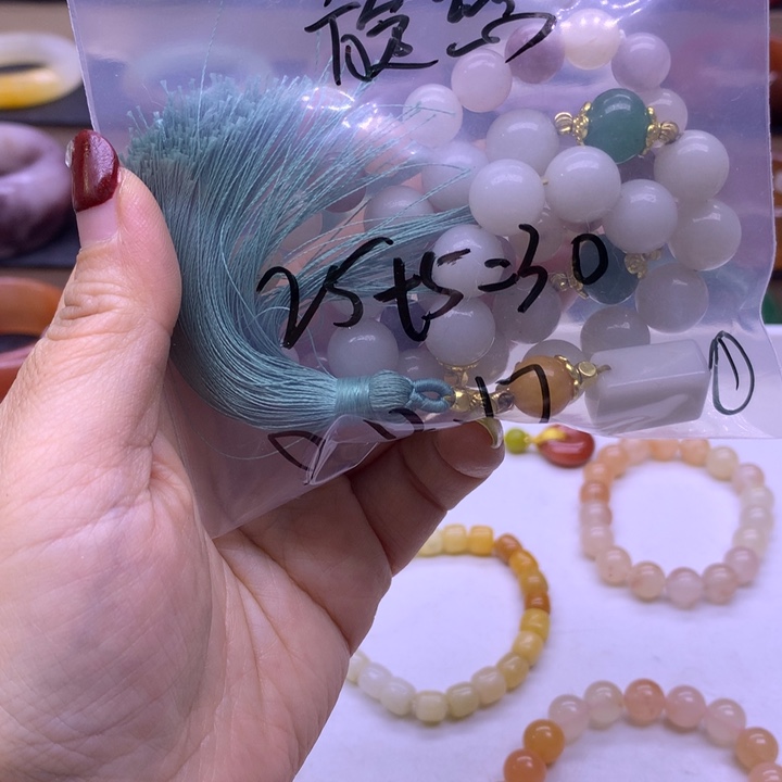 石英岩玉未镶嵌13468975444