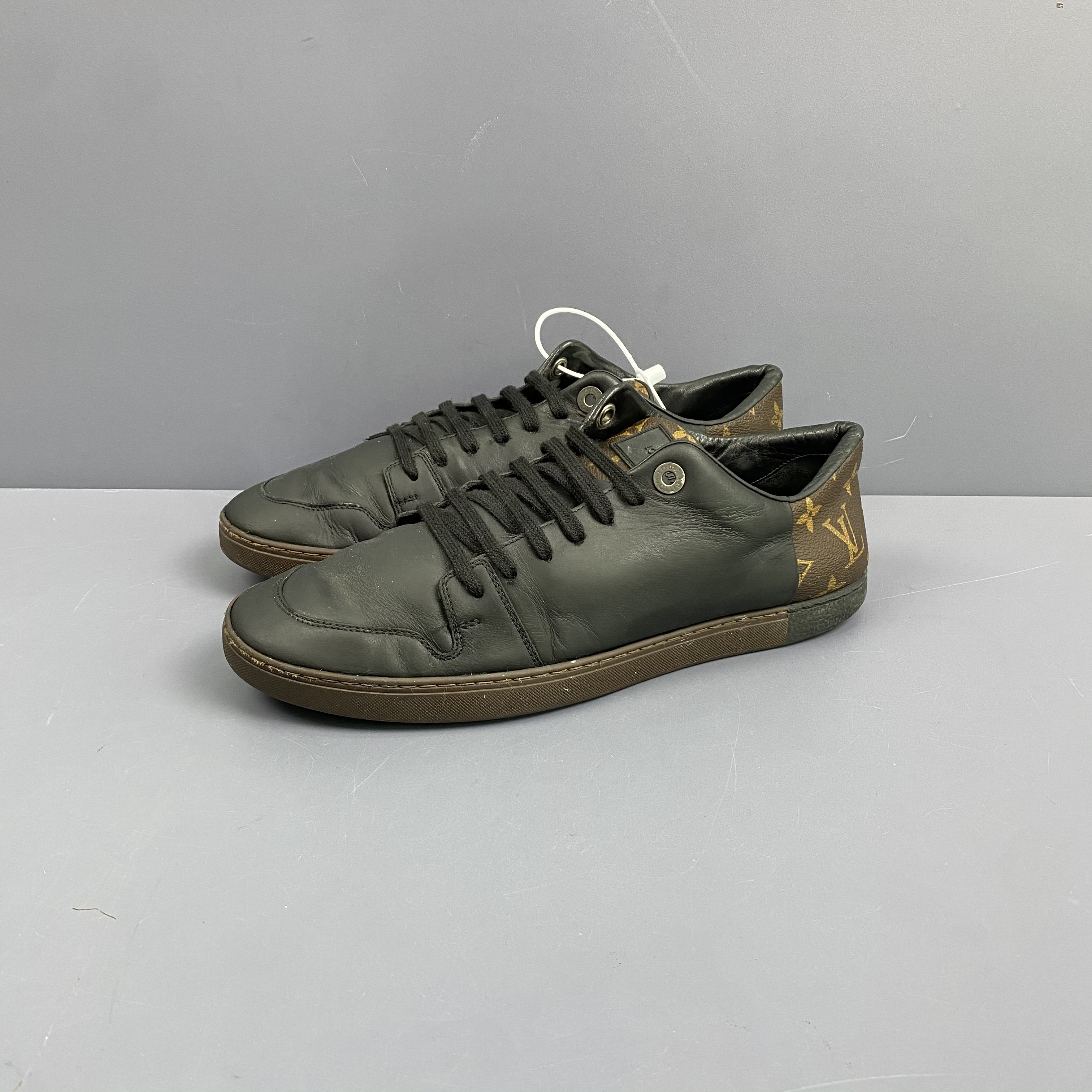 95新 LouisVuitton/路易威登 41码老花休闲鞋鞋底磨损总体不错270