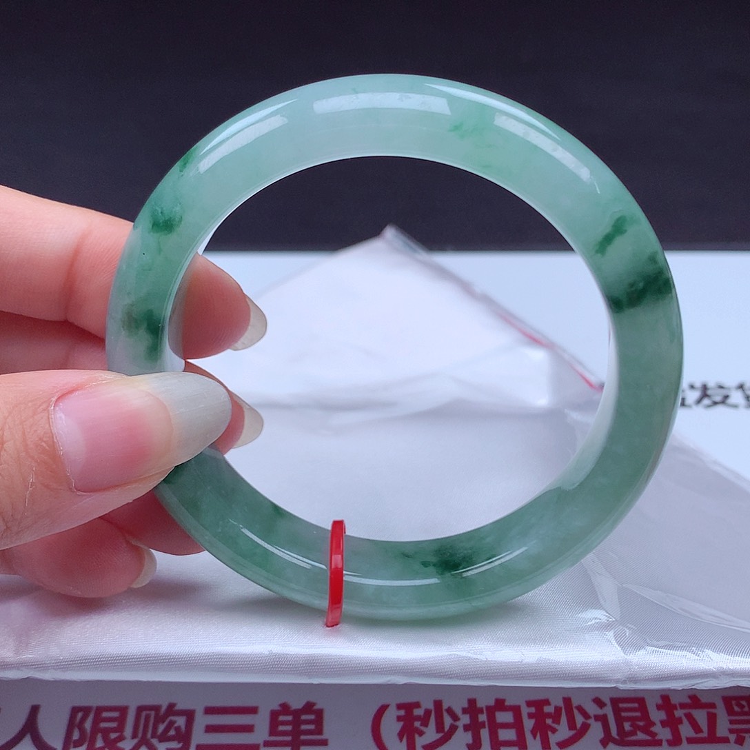 翡翠手镯未镶嵌手镯000751
