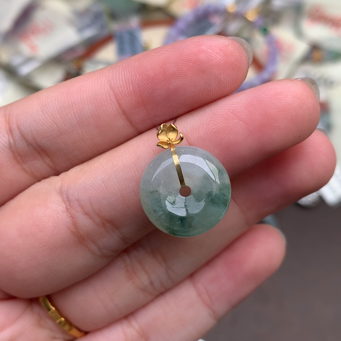 【闪购商品】翡翠挂件18K金镶嵌一