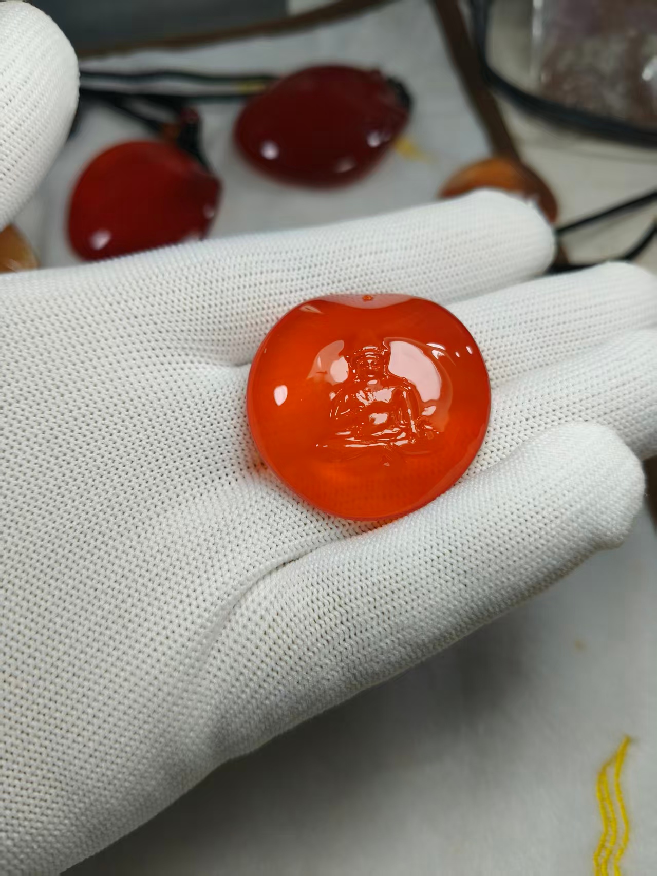 8·3克 青鱼石雕刻精心打磨抛光制作 